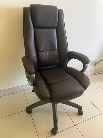 Comfortable Leather Office Chair