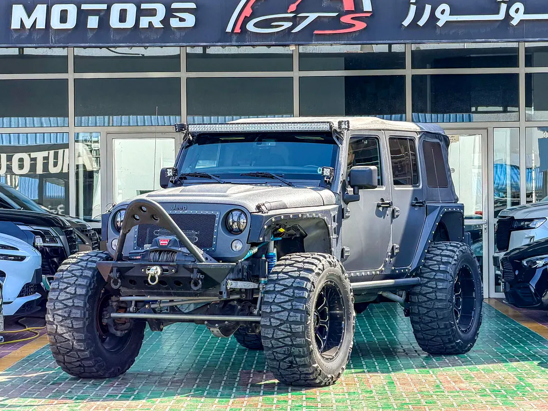 Jeep Wrangler Unlimited 2014 — photo 1 of 20