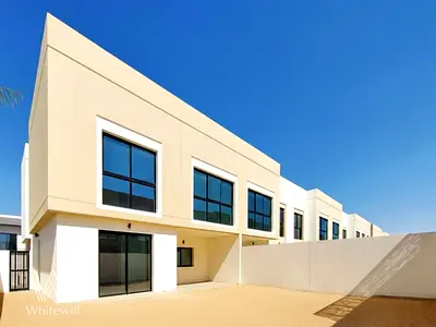 Corner | Large Private Garden | First Tenant