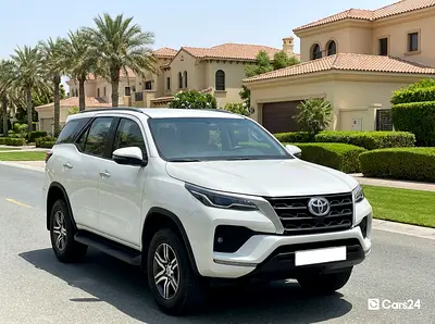 AED 1,471/m | 0 DP | Free 3 Months Warranty | Service History | 30 Day Return | TOYOTA FORTUNER 2024