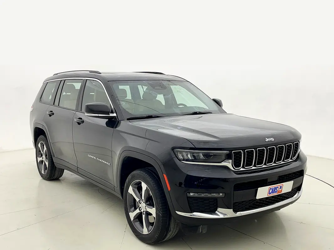 Jeep Grand Cherokee 2023 — photo 1 of 13