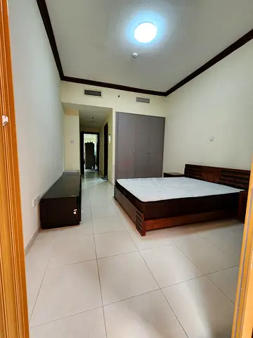 Master bedroom for rent with balcony