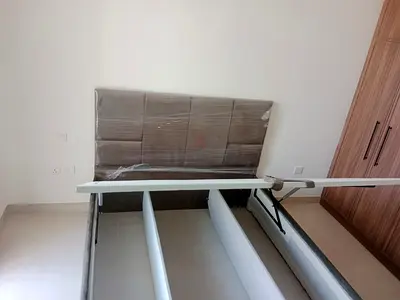 Brand new Queen size bed Hydraulic storage bed family bed Hydraulic bed queen bed lift up mechanism