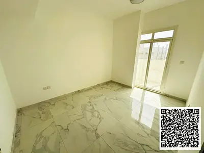 ناية للبيع في الجرف 3  أرضي و 4 طوابق  مساحة 6750 قدم  عمر البناية سنة واحدة  مكونة من :  5 محلات تجارية + ميزانين  4 استديو  4 غرفة و صالة  16 غرفتين