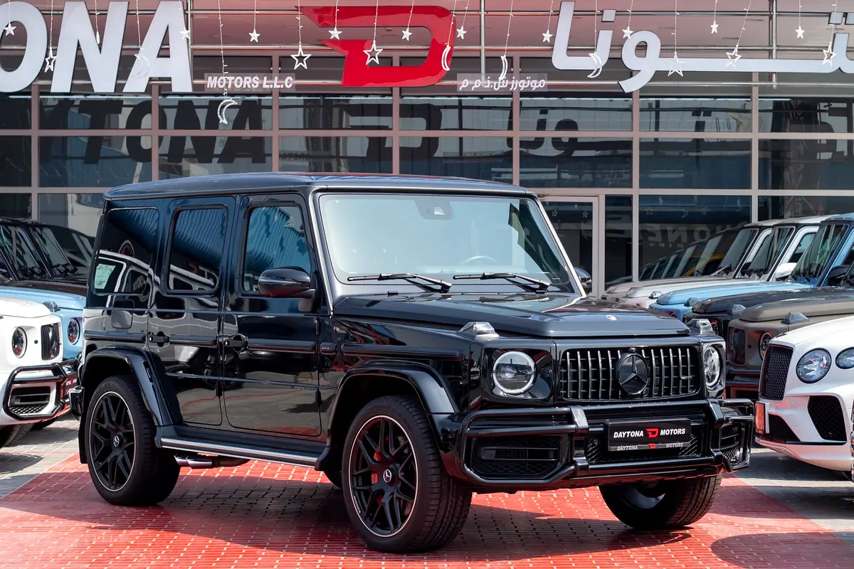 Mercedes-Benz G-Class 2023 — photo 1 of 18