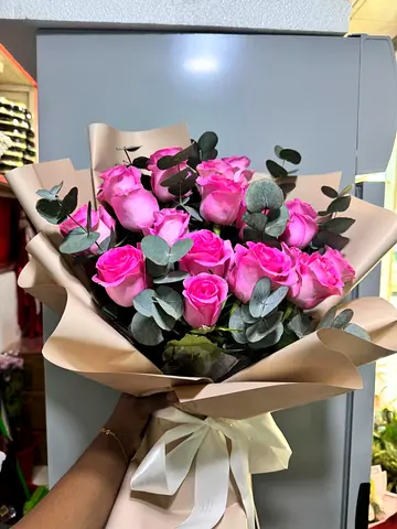 Elegant Dark Pink Roses Bouquet – Beautiful Fresh Flower Gift