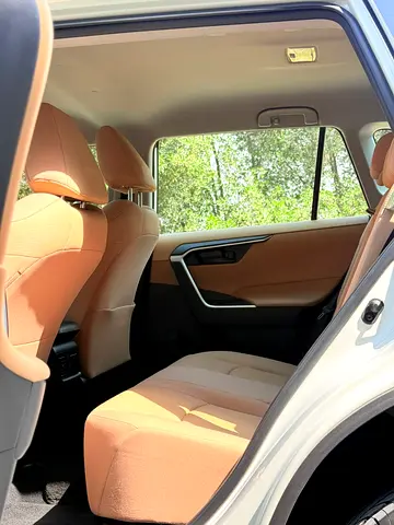 صورة 11 لـ 2021 Toyota RAV 4
