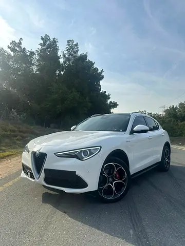 2020

Alfa Romeo Stelvio super
GCC Specs
Full history, service and agency