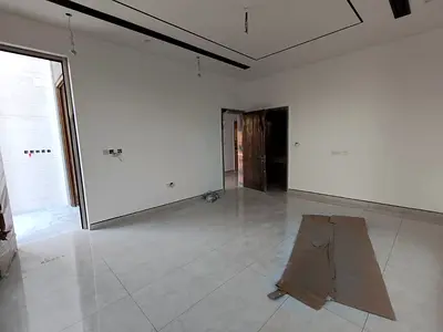 فيلا حديثة في الحوشي