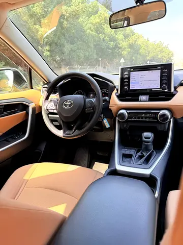 صورة 15 لـ 2021 Toyota RAV 4