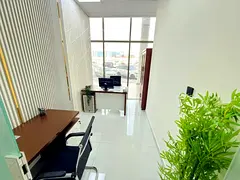 Modern Office | Bank Account Assistance | Free Amenities |