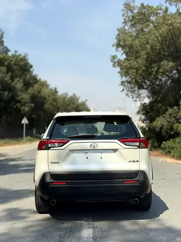صورة 4 لـ 2021 Toyota RAV 4