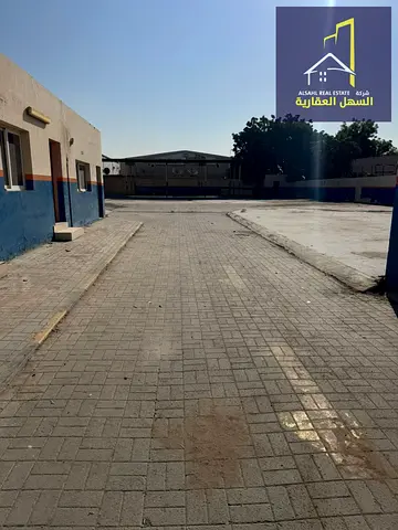 فرصة استثمارية – أرض مسورة قريبة شارع الوحدة