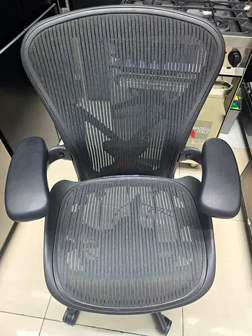Herman Miller Aeron Office Chair Fully Options Good Condition