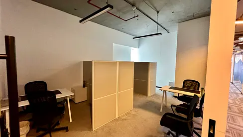 Premium Serviced Office | Latifa Tower SZR | Near Metro | Museum View