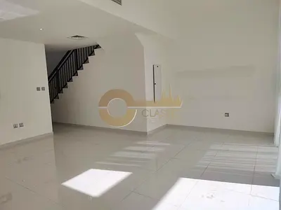 Modern Townhouse | Single Row | Prime Location