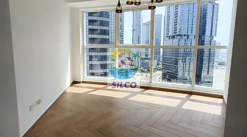 Open kitchen / Maid Room / Balcony