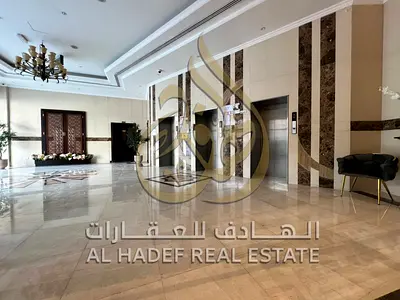 شقة غرفة ماستر وصالة للإيجار في المجاز 2 – شارع الوحدة | تشطيب مميز | قريبة من سيتي سنتر الشارقة مع باركن مجاني وموقع حيوي قريب من جميع الخدمات