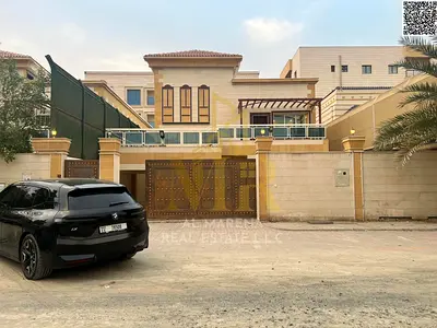 للبيع فيلا راقية في منطقة المويهات 2– موقع مميز جداً    الموقع: المويهات 2– بالقرب من شارع محمد بن زايد، موقع استراتيجي يسهل الوصول إلى الشارقة ودبي.