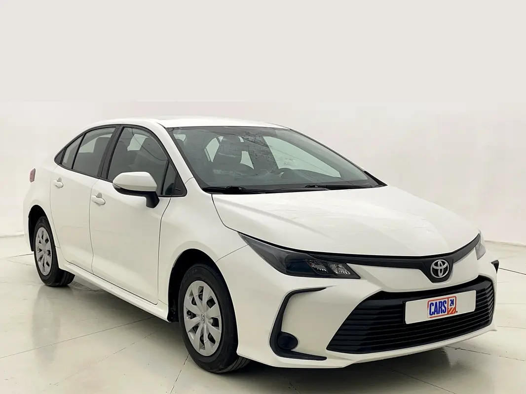 Toyota Corolla 2024 — photo 1 of 13