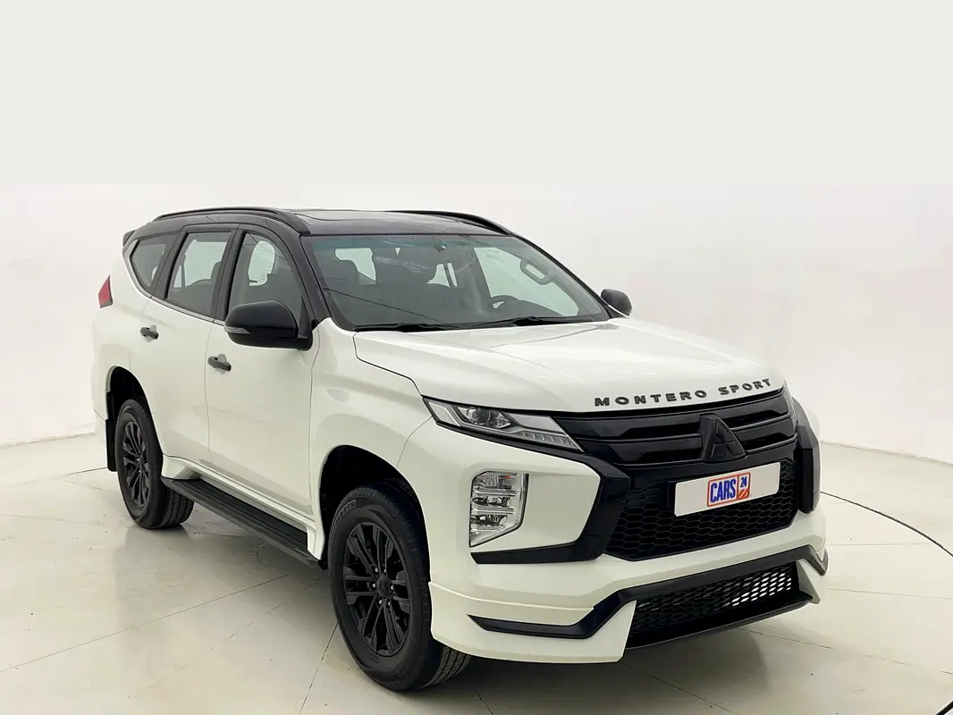 Mitsubishi Montero Sport 2023 — photo 1 of 13