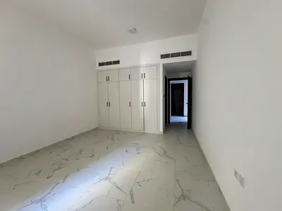 شقة غرفة وصالة بتشطيبات راقية ومساحة واسعة للإيجار – الجرف 2، عجمان