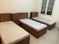 EXECUTIVE SHARING SPACE FOR MALE AVAILABLE IN INTERNATIONAL CITY