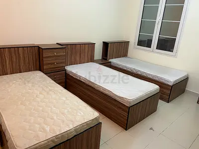 EXECUTIVE SHARING SPACE FOR MALE AVAILABLE IN INTERNATIONAL CITY