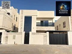 Ready-to-move-in villa for sale, two floors and a roof - very spacious interior layouts and hotel-st