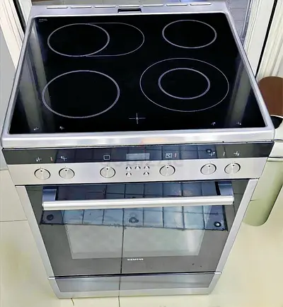 Siemens 4 Hobs Electric Ceramic Cooker – 60 cm Modern Italian Design