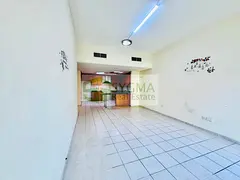 Well Maintained Spacious Ready to Move in
