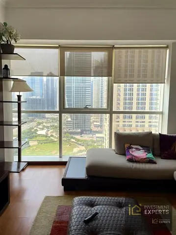 VASTU UNIT| WELL MAINTAINED| VACANT