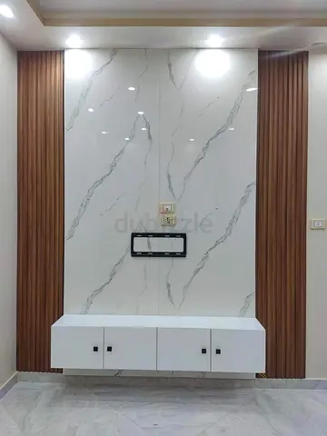 Contemporary Marble  Fluted Wood TV Feature Wall