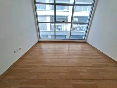Lxury and Like Brand new building Muwaileh Commercial sharja 2bhk with balcony parking waldrop 3wachroom prim location sharja