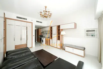 Fully Furnished | Near Metro I Available 26 March