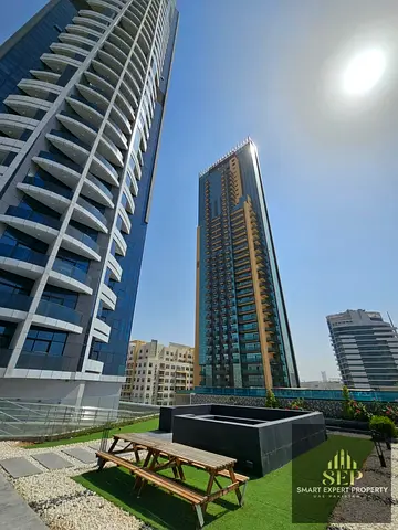 Bright & Spacious Studio | Great Amenities | Affordable