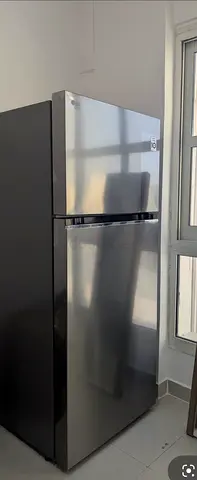 LG Fridge for Sale ( under warranty)