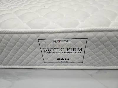 Like-New Premium Natural Latex Mattress – Massive Savings!