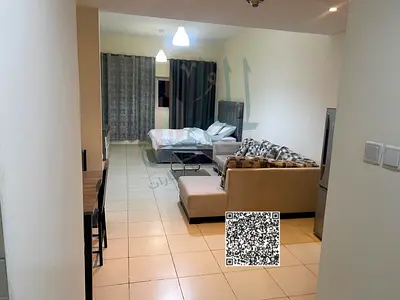 هل تبحث عن سكن أنيق، مريح، وجاهز للسكن فورًا؟ نقدم لك استديو مفروش للإيجار الشهري في موقع استراتيجي داخل أبراج عجمان وان تاور، من أفضل وأشهر الأبراج ا