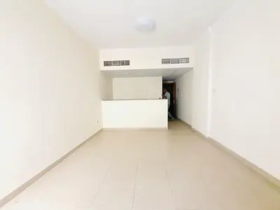 Like brand new studio with wardrobe and side kitchen in Muwaileh sharjah price 25k