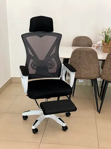 Gaming chair / office chair