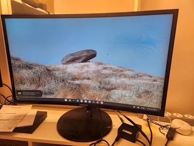 27 Essental Curved Monitor with the deeply immersive viewing experience