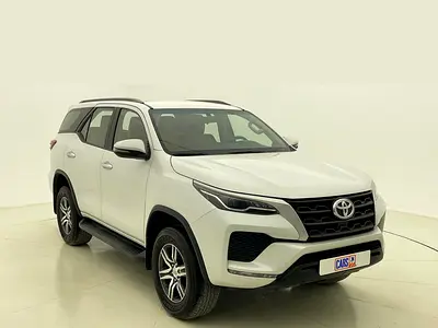 AED 1,433/m | 0 DP | Free 3 Months Warranty | Service History | 30 Day Return | TOYOTA FORTUNER 2024