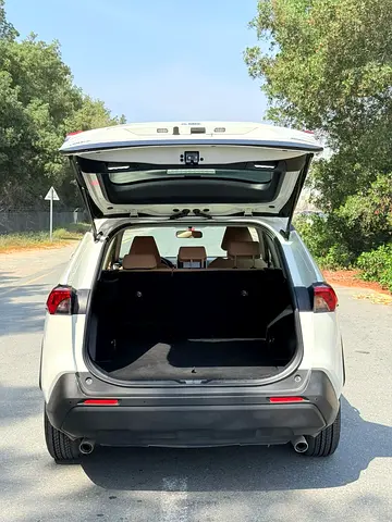 صورة 6 لـ 2021 Toyota RAV 4
