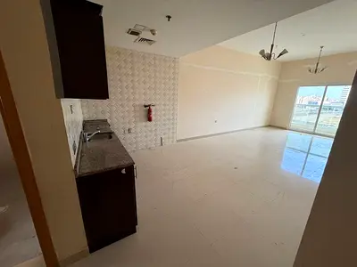 افخم استديو مع بلكونه واجمل سعر في موقع راقي وبنايه مميزه جدا ومساحه كبيره