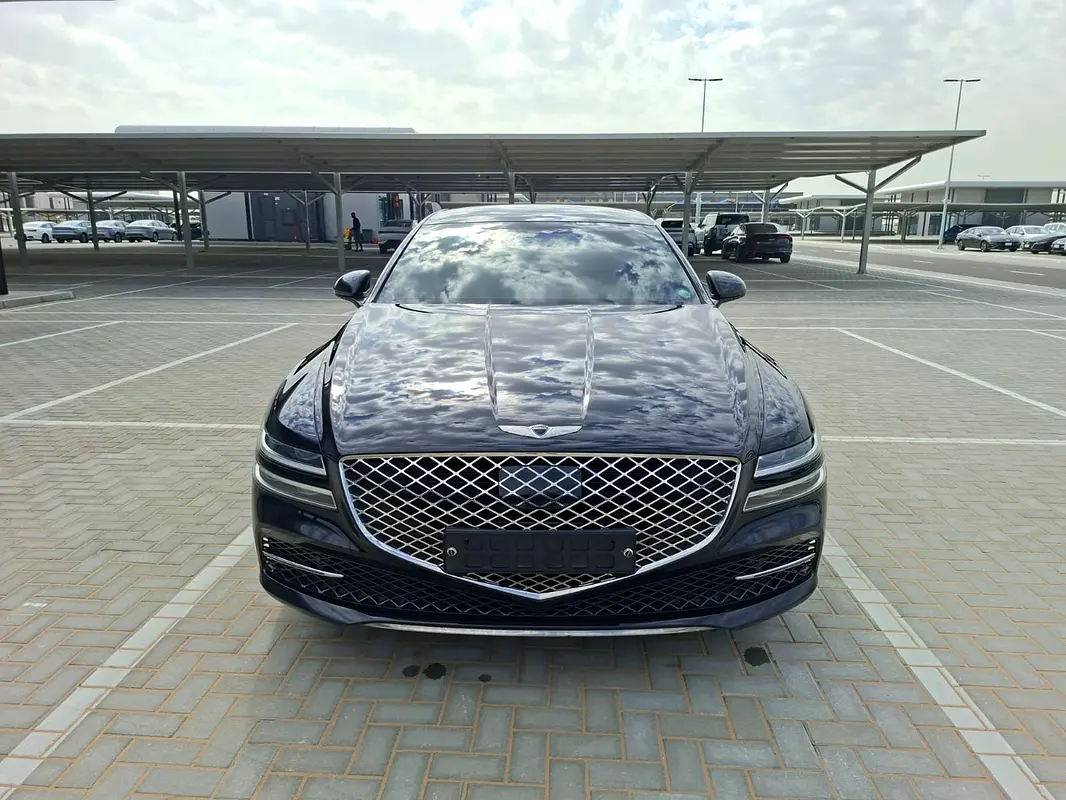 Genesis G80 2021 — photo 1 of 14