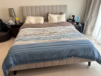 King size Bed with medical mattress in excellent condition