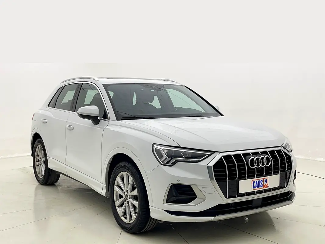 Audi Q3 2024 — photo 1 of 13