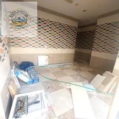 Chaper price small Shop with washroom available for rent