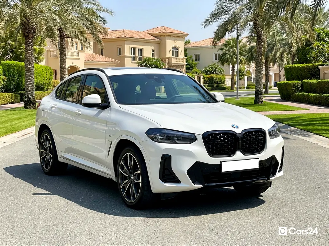 BMW X4 2025 — photo 1 of 13